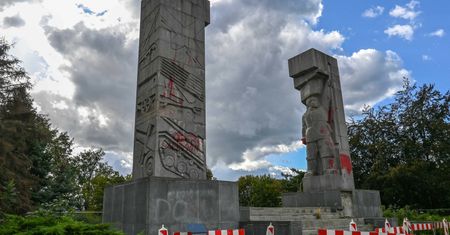 Co dalej z sowieckim pomnikiem w Olsztynie? Jest zapowiedź prezydenta