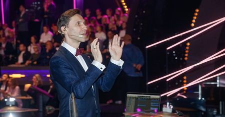 Muzyk "Tańca z gwiazdami": Zwolniono nas ze względu na wiek