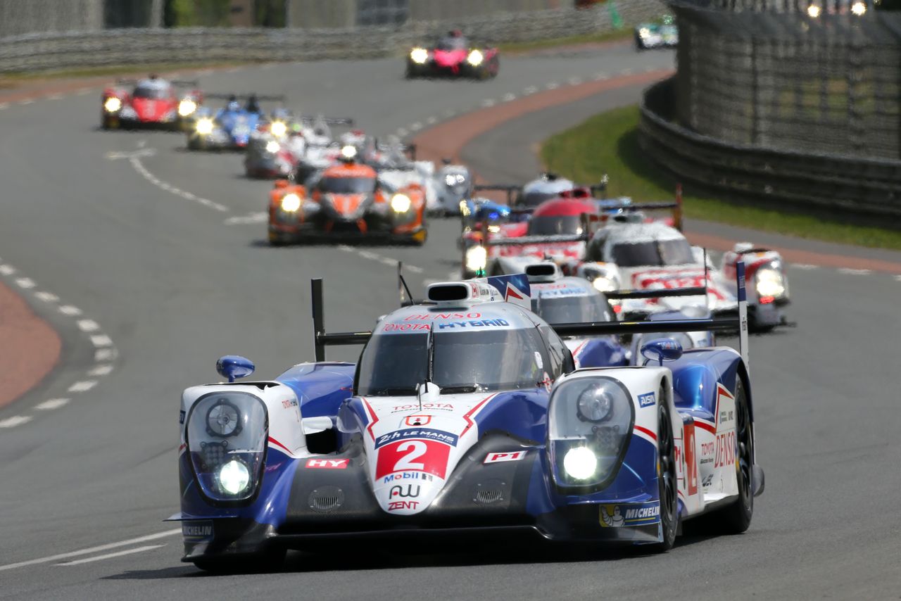 Toyota ani przez chwilę nie prowadziła w Le Mans. W ogóle sezon 2015 dla Toyoty był nijaki