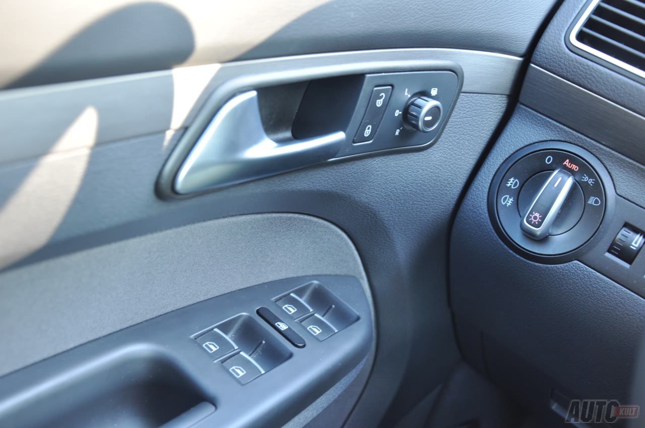 VW Cross Touran