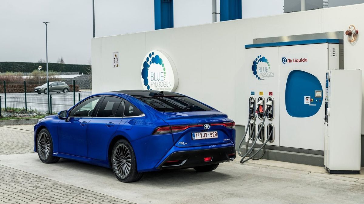 Toyota Mirai - samochód na wodór