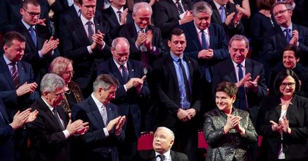 ZDJĘCIA TYGODNIA: Kaczyński Człowiekiem Wolności, Kijowski szefem KOD na Mazowszu, miny Staraka na ściance...