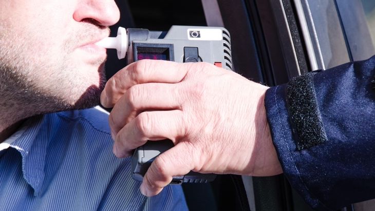 ZDJĘCIE KONTROLI TRZEŹWOŚCI (FOT. MONIKA GRUSZEWICZ / SHUTTERSTOCK.COM)