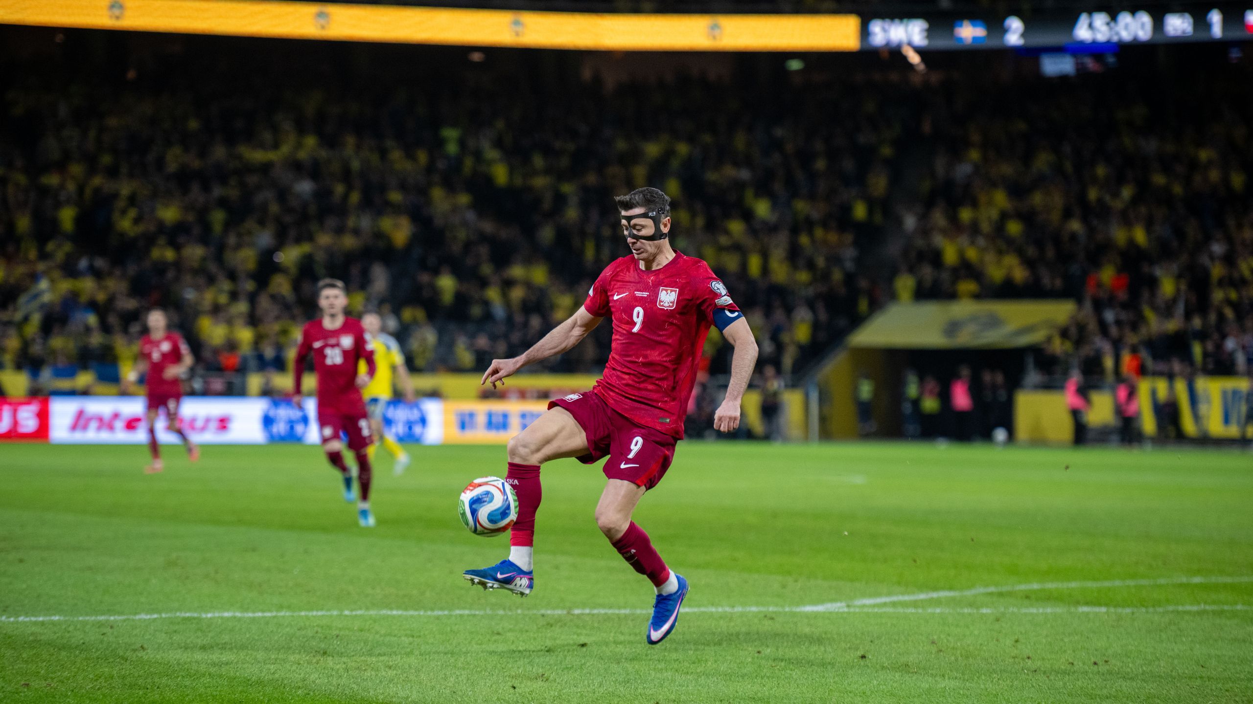 Robert Lewandowski w meczu ze Szwecją