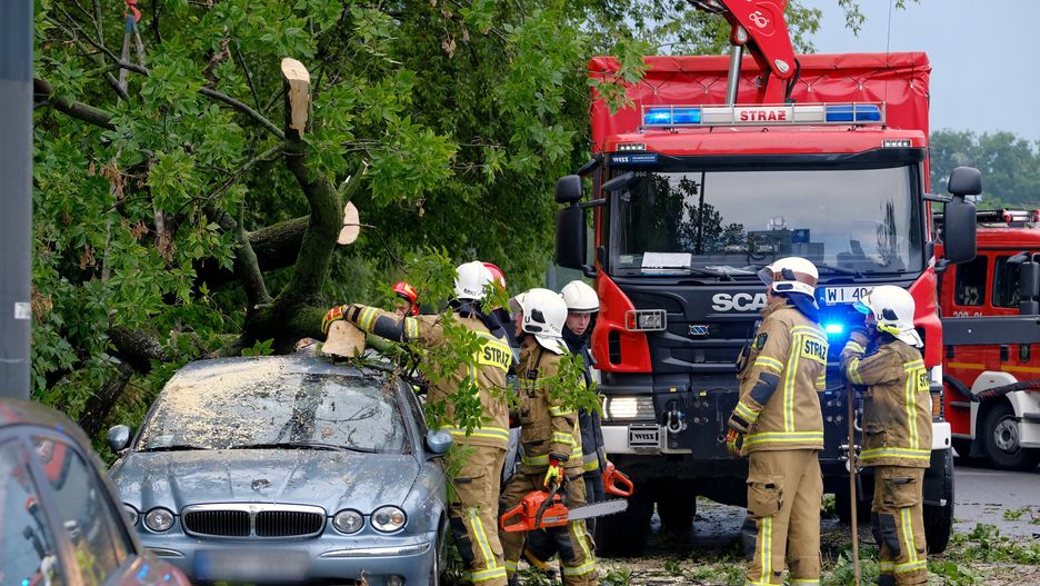Ogniska burzowe nad Warszawą