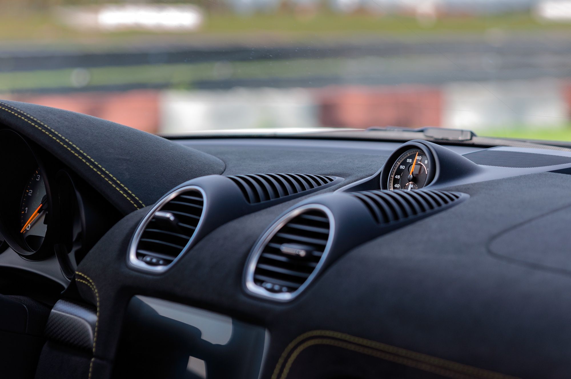 Porsche 718 Cayman GT4 RS (2025)