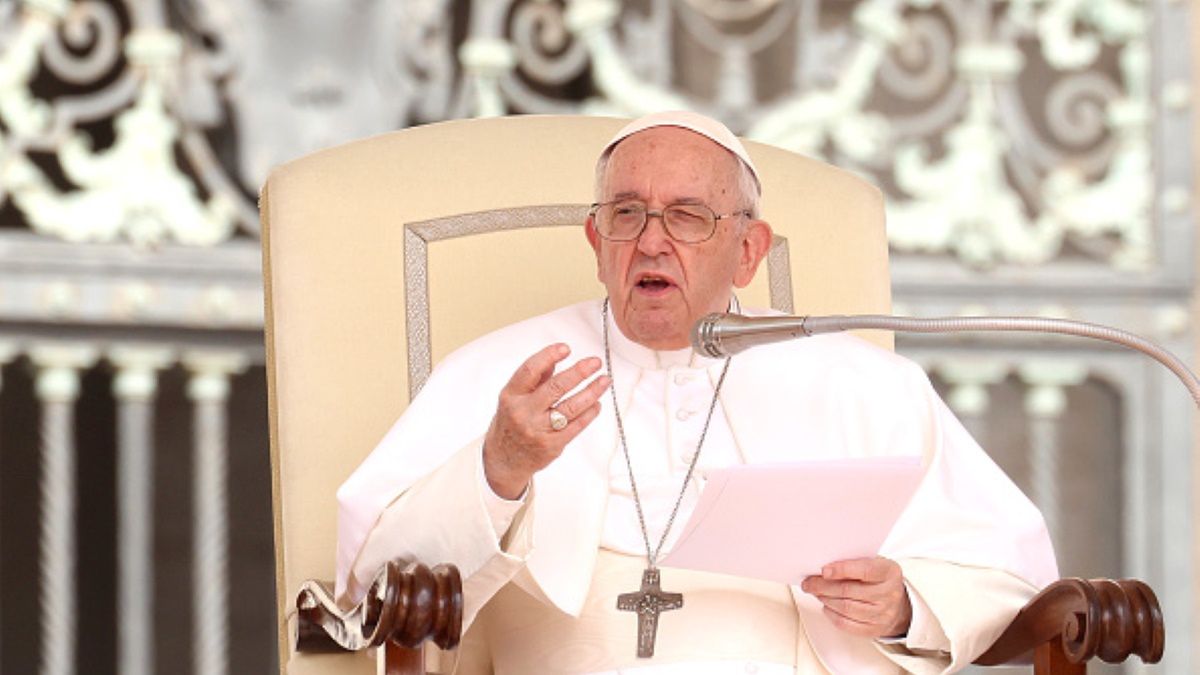 Papież jest głęboko wstrząśnięty i nawet tego nie ukrywa. Usłyszał o morderstwie księży i ich przewodnika 