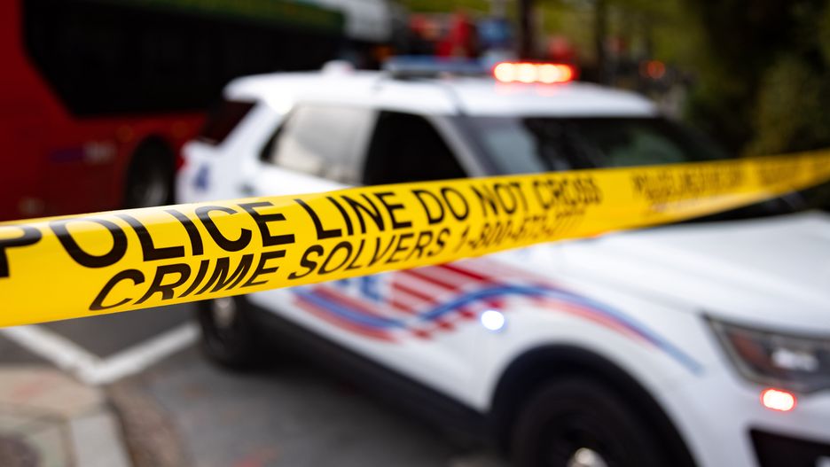 WASHINGTON, USA - APRIL 22: Local and Federal law enforcement respond to an alleged shooting near the 2900 block of Van Ness Street in Northwest, Washington, DC on April 22, 2022. Police said the victims include two adult men and one girl. Residents in Van Ness and neighboring Cleveland Park are being asked to shelter in place, D.C.'s police department said on Twitter. (Photo by Bryan Dozier/Anadolu Agency via Getty Images)