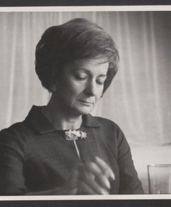 Bez sukni, tortu i prezentów. Cichy ślub Szymborskiej