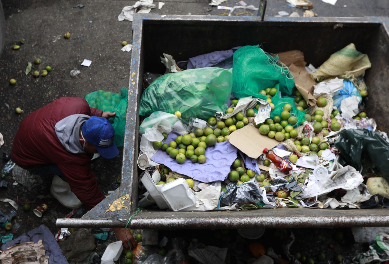 Aż 5 mln ton. Tyle żywności marnujemy tylko w ciągu roku