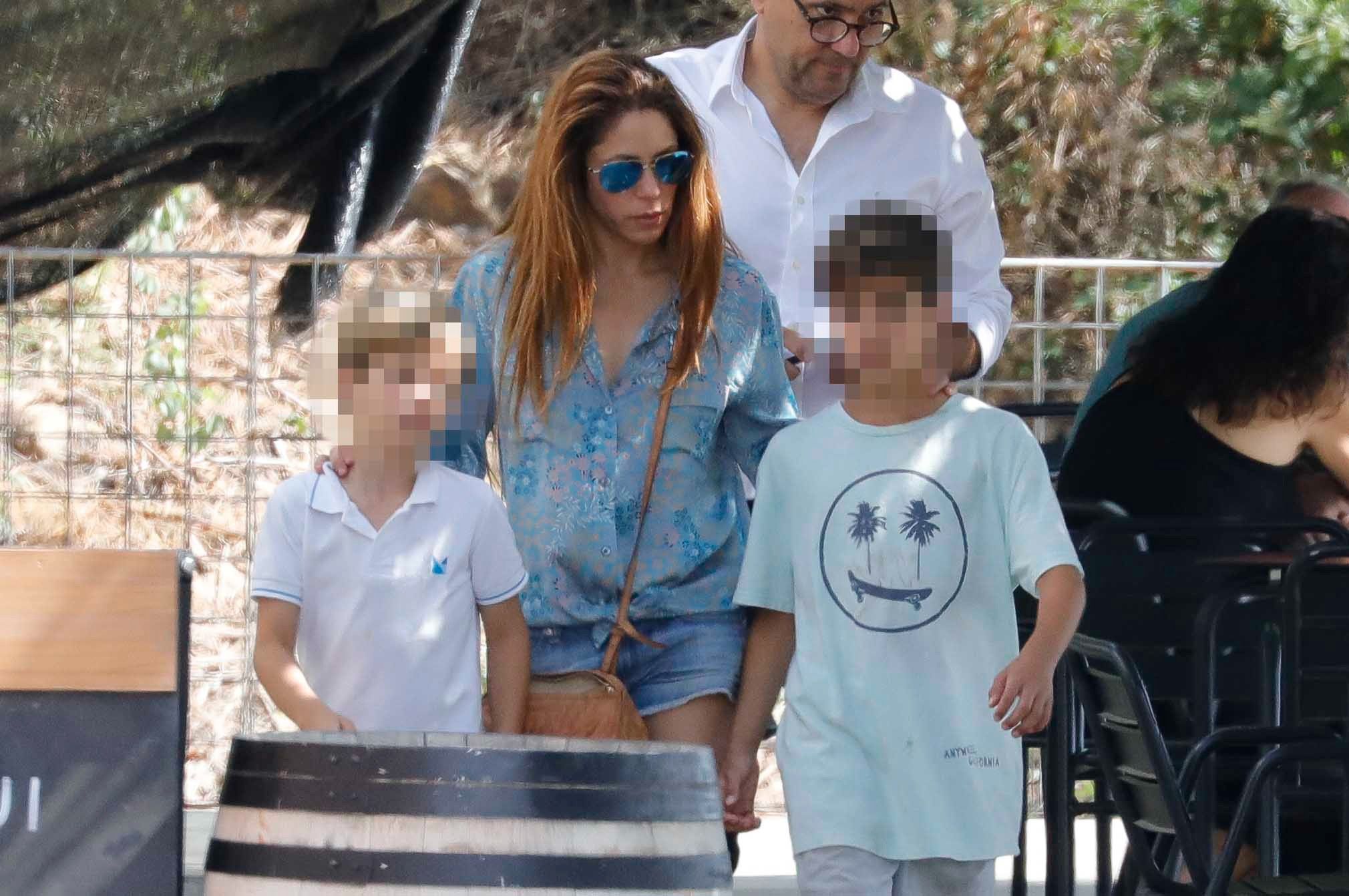 Shakira z dziećmi 