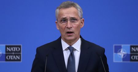 Jens Stoltenberg: "NATO opracowuje opcje obrony we wszystkich dziedzinach"
