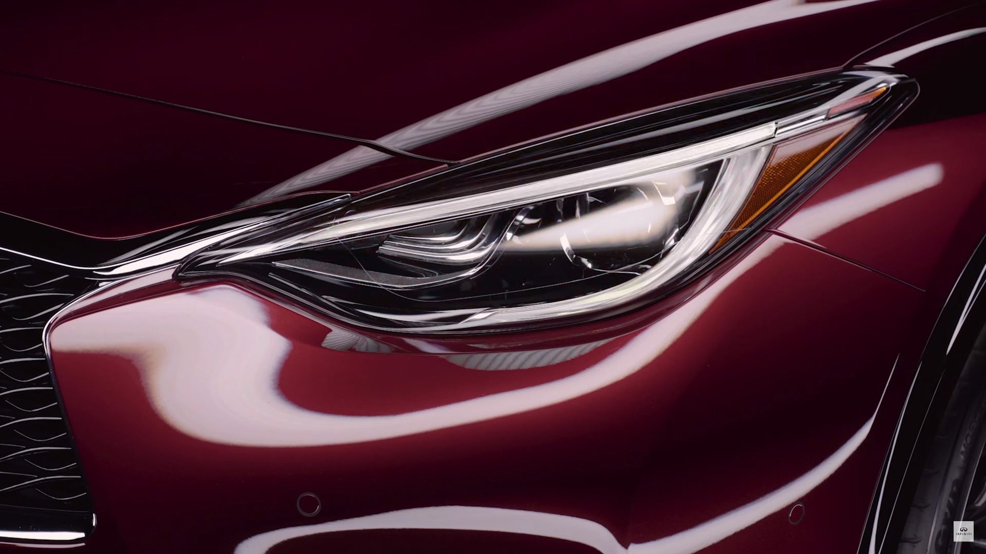Niesamowite, malowane światłem zdjęcia Infiniti Q30 4