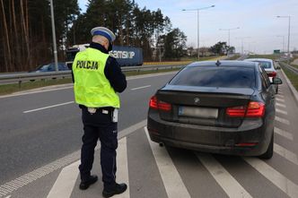 Pijany kierowca spowodował kolizję. Oto jak chciał przekupić policjantów