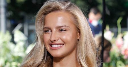Karolina Pisarek sumiennie wypełnia obowiązki influencerki w willi za 5 milionów: "Nagrywam z MOJEJ NOWEJ SIŁOWNI"