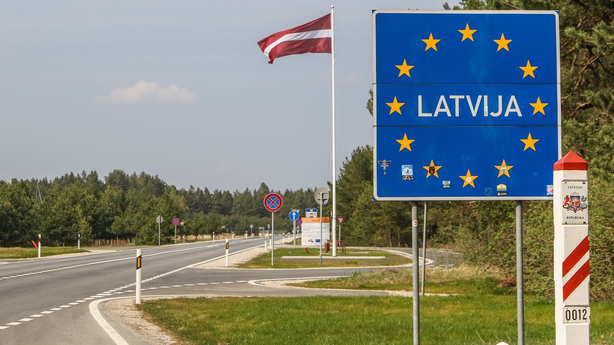 The Latvian Borders
Latvia inscription on a sign with EU stars with with a Latvian flag in the background is seen on a Lithuania - Latvia Schengen Area border crossing Butinge (LT) - Rucava (LV) on 27 April 2019  (Photo by Michal Fludra/NurPhoto via Getty Images)
NurPhoto
Ainaži-Ikla, Ainaži, Ikla, Ainzi, border, sign, inscription, eu, schengen, Schengen Area, Butinge, Rucava, Border Crossing