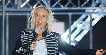Doda przekłada koncert! BILETY SPRZEDAWAŁY SIĘ FATALNIE!