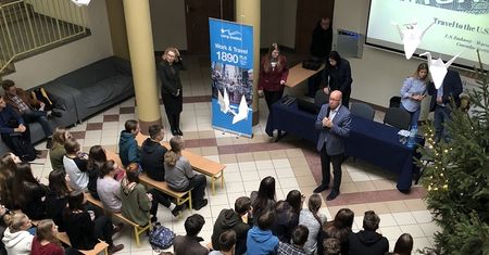 Konsul z Ambasady USA z wizytą w Lublinie. Spotkanie z młodzieżą i studentami