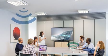 LiFi od Signify - czyli Internet z lamp - wchodzi na rynek