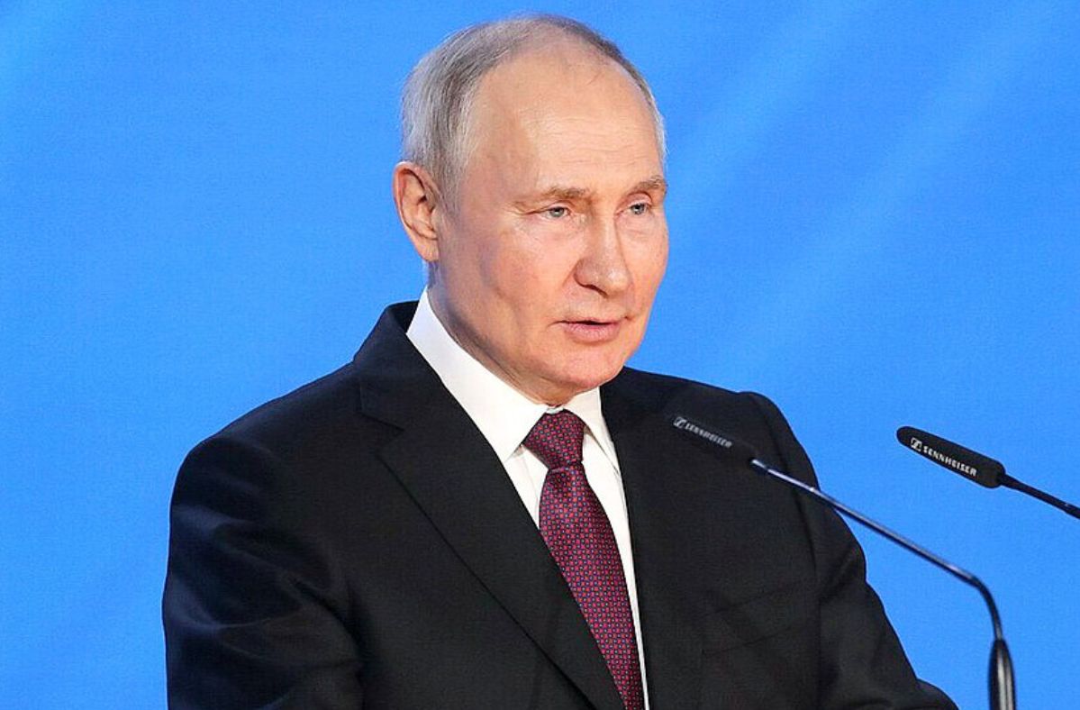 Students in Russia use fake Putin quotes to boost exam scores