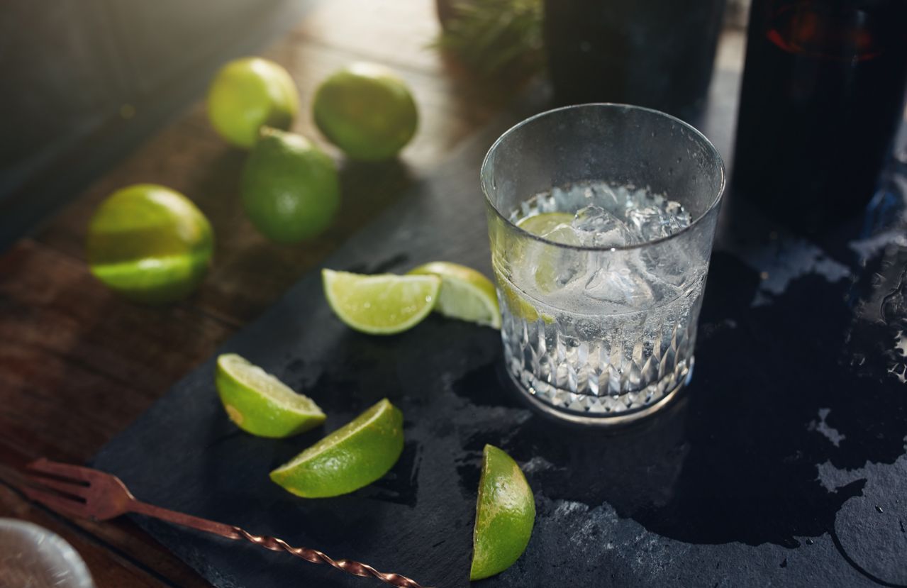 Gin z tonikiem na malarię? Tak zaczęła się historia znanego drinka