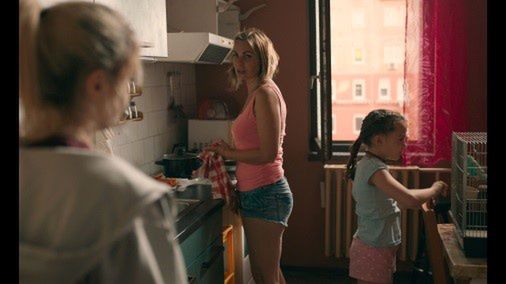  Kadr z filmu „Sześć tygodni” w reż. Noémi Veroniko Szakonyi