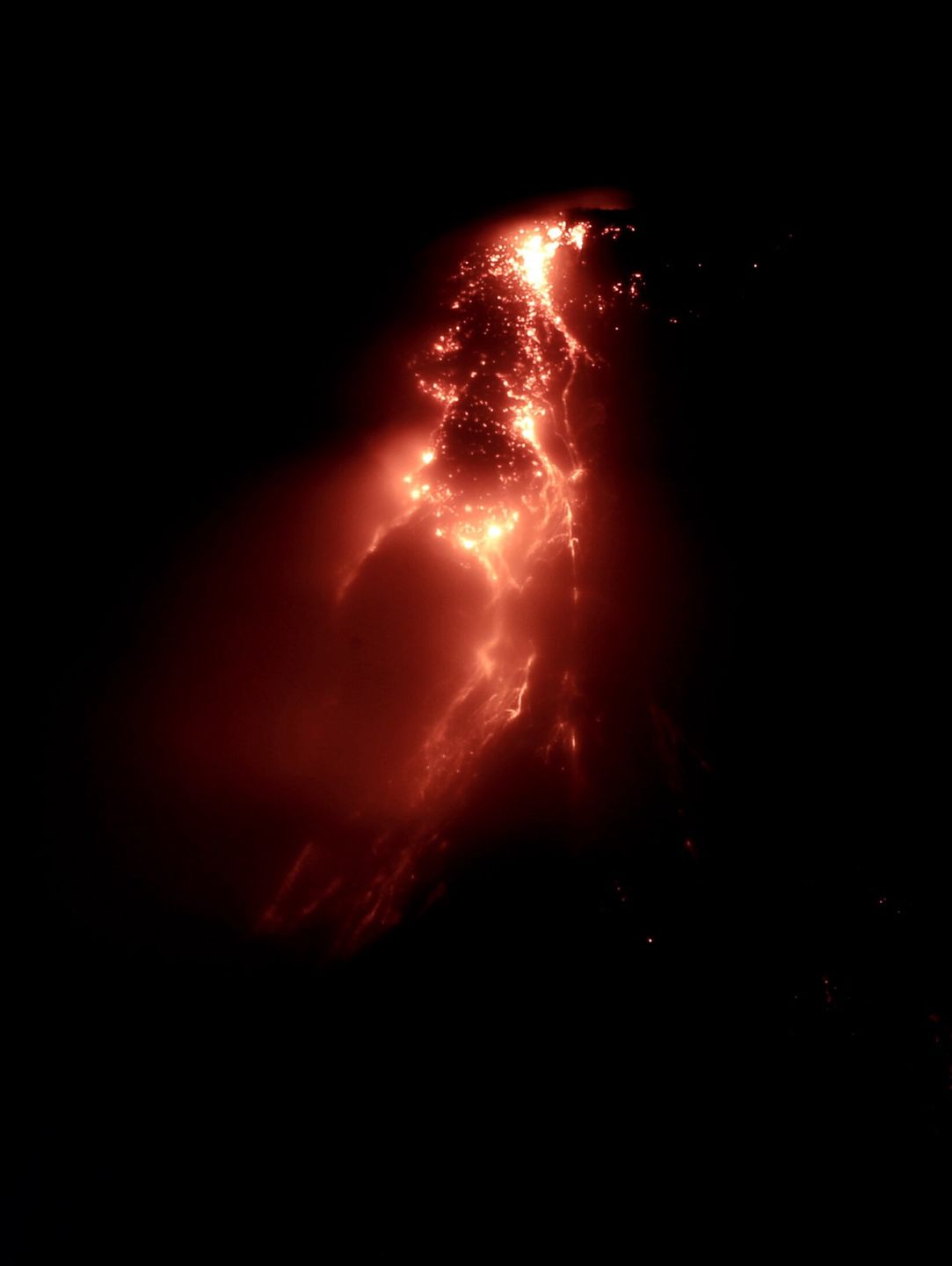 Do erupcji doszło w nocy