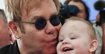 Elton John z "mężem"... adoptują syna!