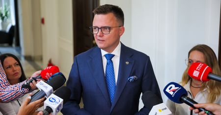 Hołownia ujawnia: Proponowano mi przeprowadzenie zamachu stanu