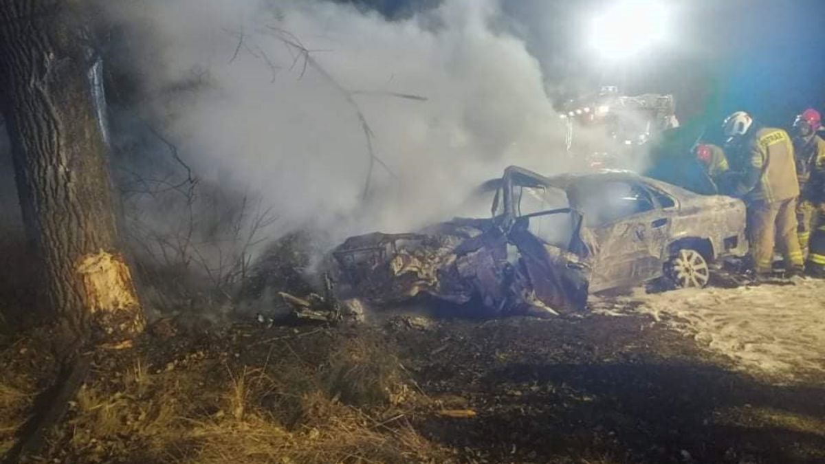 Kierowca spłonął w aucie 