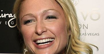 Naukowcy z Oksfordu cytują... Paris Hilton!