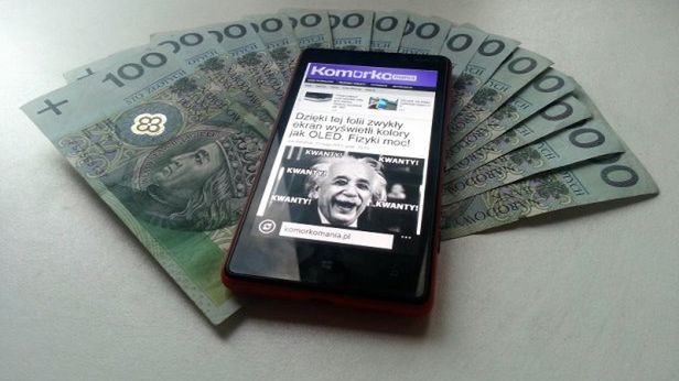 Gdzie lepiej kupić smartfona, aby zaoszczędzić - w sklepie czy u operatora? 1