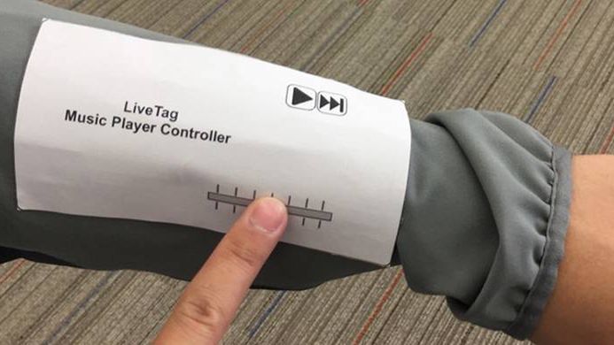 Naklejki LiveTag zmienią dowolny przedmiot w urządzenie elektroniczne 1