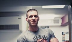 Dziki Trener: Autorytet na miarę potrzeb i self-made man samorozwoju