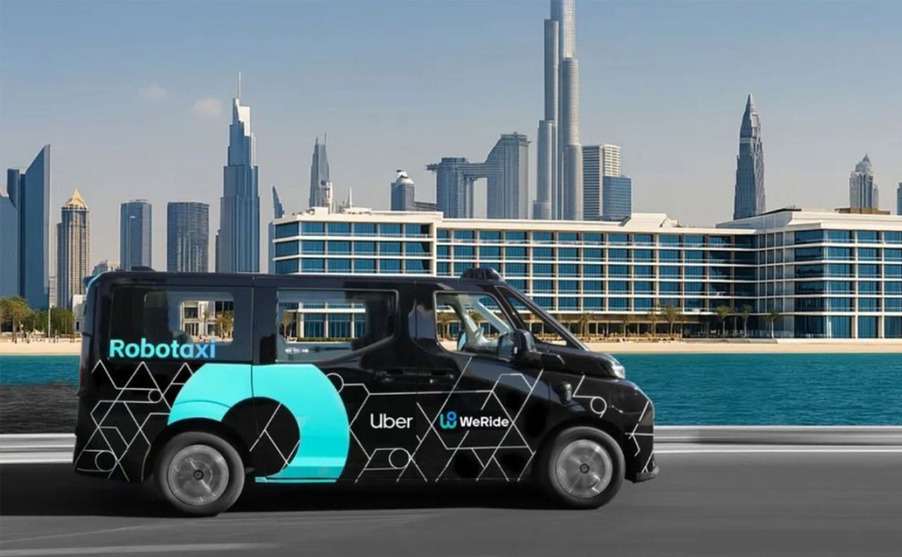 Uber wprowadzi robotaxi do 15 miast na świecie. Europa w planach na 2026