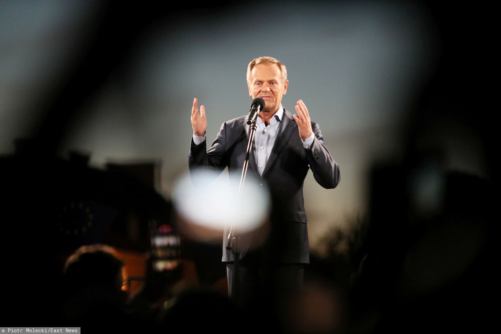 Donald Tusk na demonstracji.