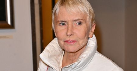 Ewa Błaszczyk czuwa przy córce od ponad ćwierć wieku. W 2000 r. spotkały ją dwie OGROMNE tragedie
