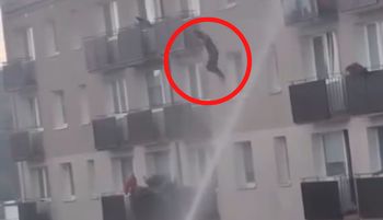 Skoczył z 4. piętra. Nagranie z Wejherowa. Decyzja na wagę życia?