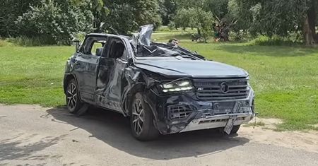 Wideo: Touareg twardy jak skała. Ucierpiał w ataku rakietowym, ale wciąż działa.