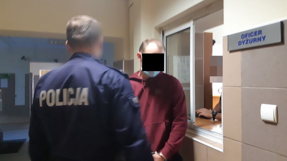 Warszawa. Złodziej grasował w sklepie na Woli. Wpadł, bo wrócił w miejsce, gdzie już wcześniej podpadł ochronie (Policja)