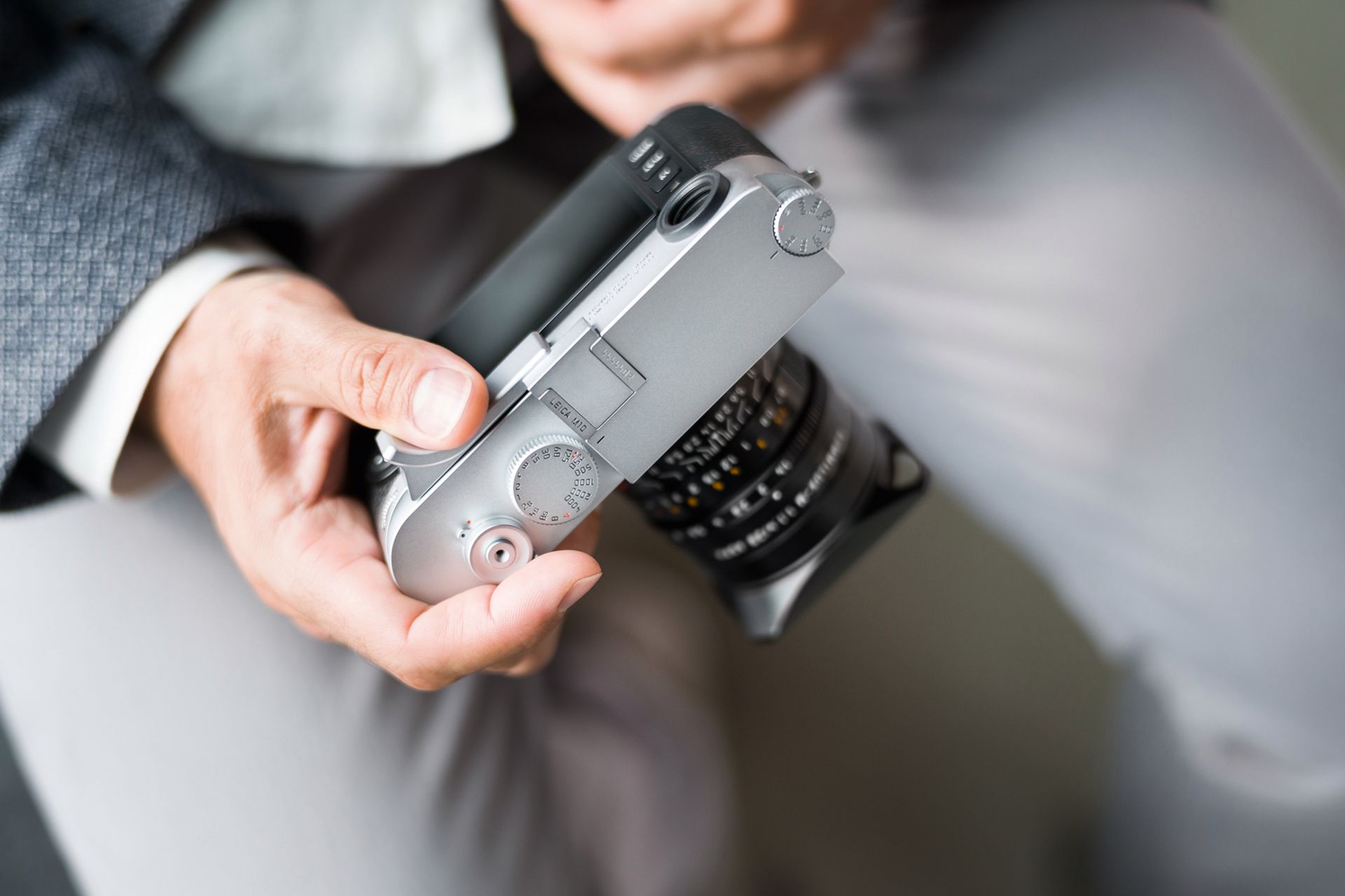 Oto Leica M10 z nową matrycą, Wi-Fi i odchudzonym korpusem 16