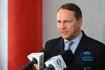 Sikorski o relacjach polsko-ukraińskich. Mówił o awanturze w Sejmie
