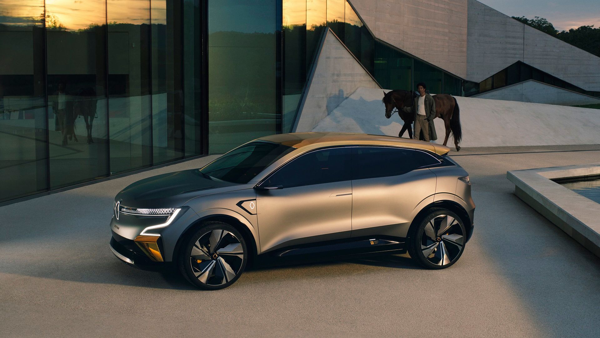 Renault Megane eVision (2020) (fot. Renault)