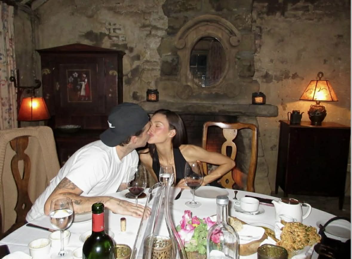 Brooklyn Beckham i Nicola Peltz afiszują się z miłością