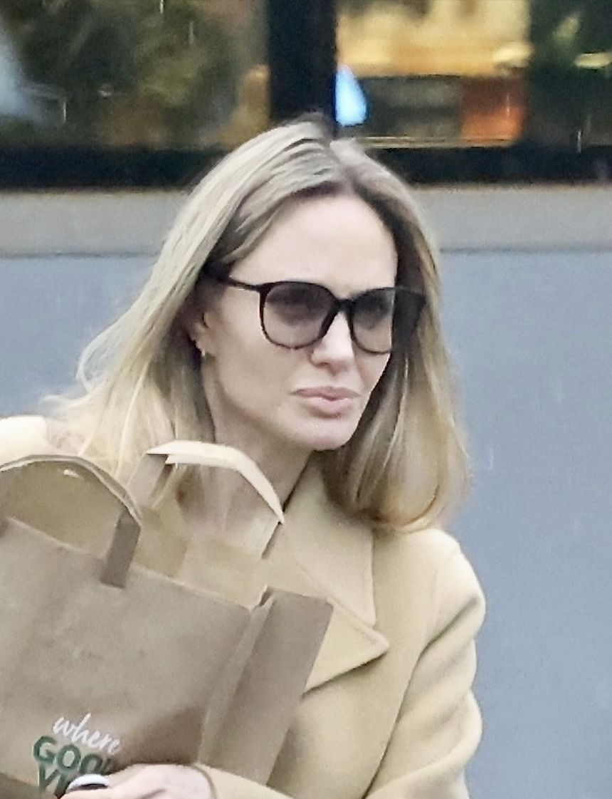 Angelina Jolie na zakupach z córką