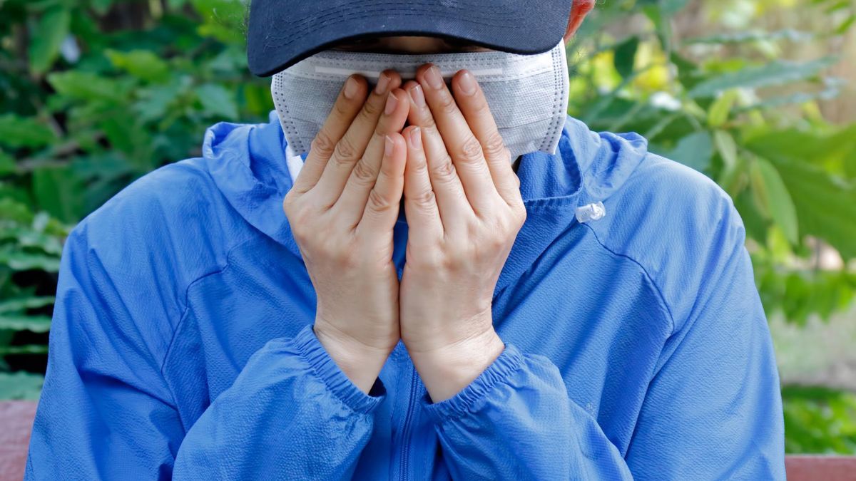 COVID-19 wraca do gry. Ten objaw może pojawiać się regulanie w ciągu dnia