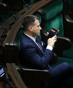 Mentzen pochwalił się zerwaniem kworum. Wskazali, że sam głosował