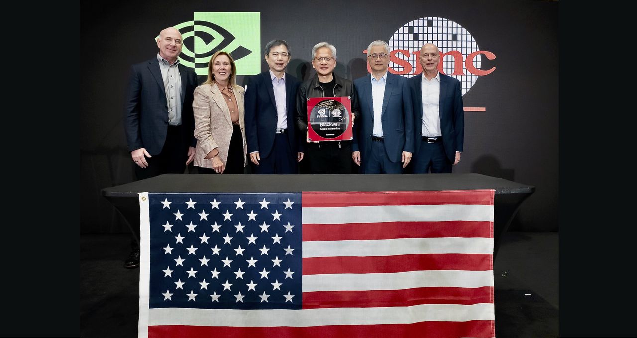 Nvidia i TSMC chwalą się sukcesem. Pierwszy chip Blackwell rodem z USA