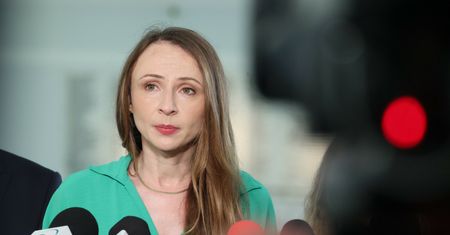 Krótszy tydzień pracy. Rząd skompletował chętne firmy. Znamy liczby