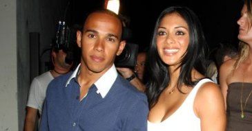 Hamilton jednak nie rzucił Scherzinger!